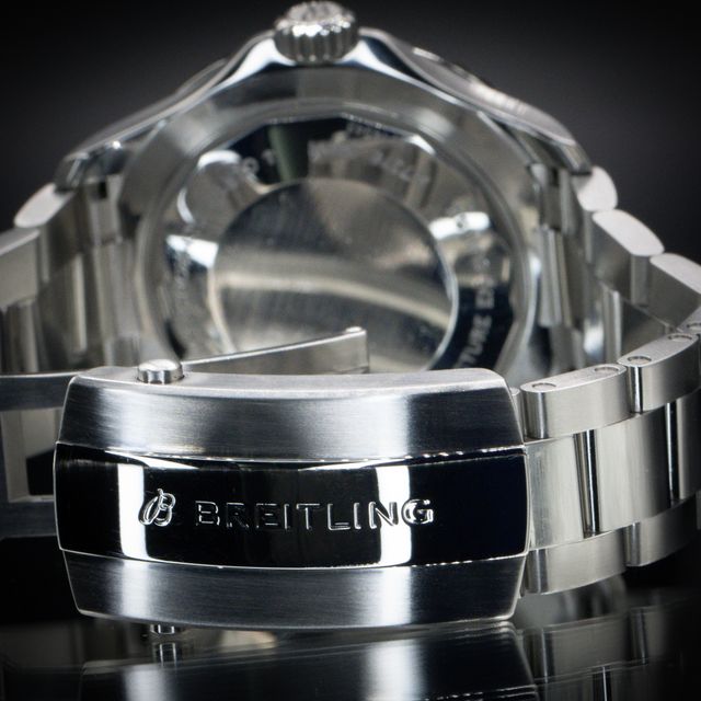 Breitling SuperOcean Automatic 44 A17376 Image 6